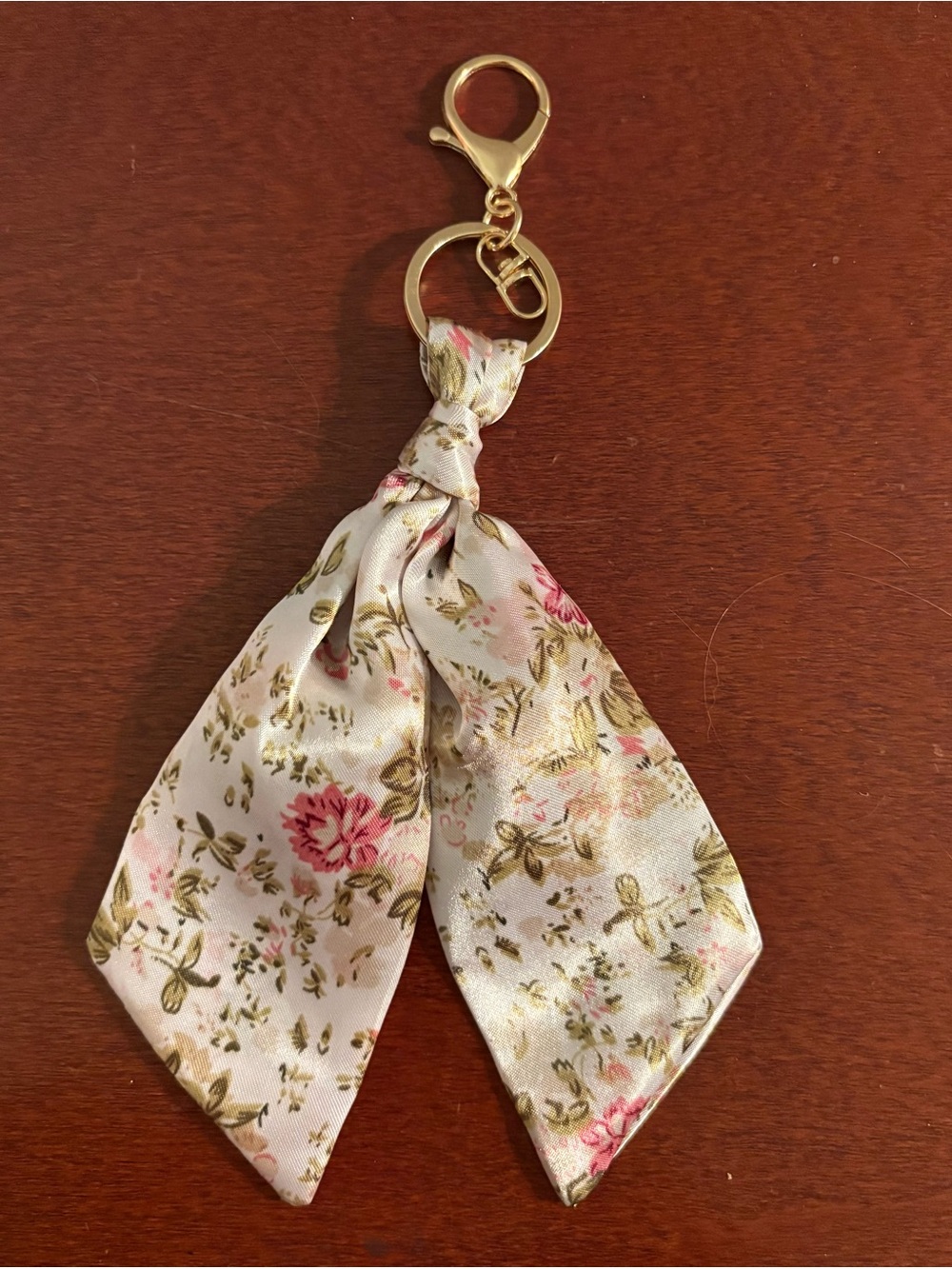 White Floral Bow purse/Keychain - Pink Flowers NWOT